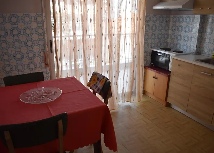 Giorgos House